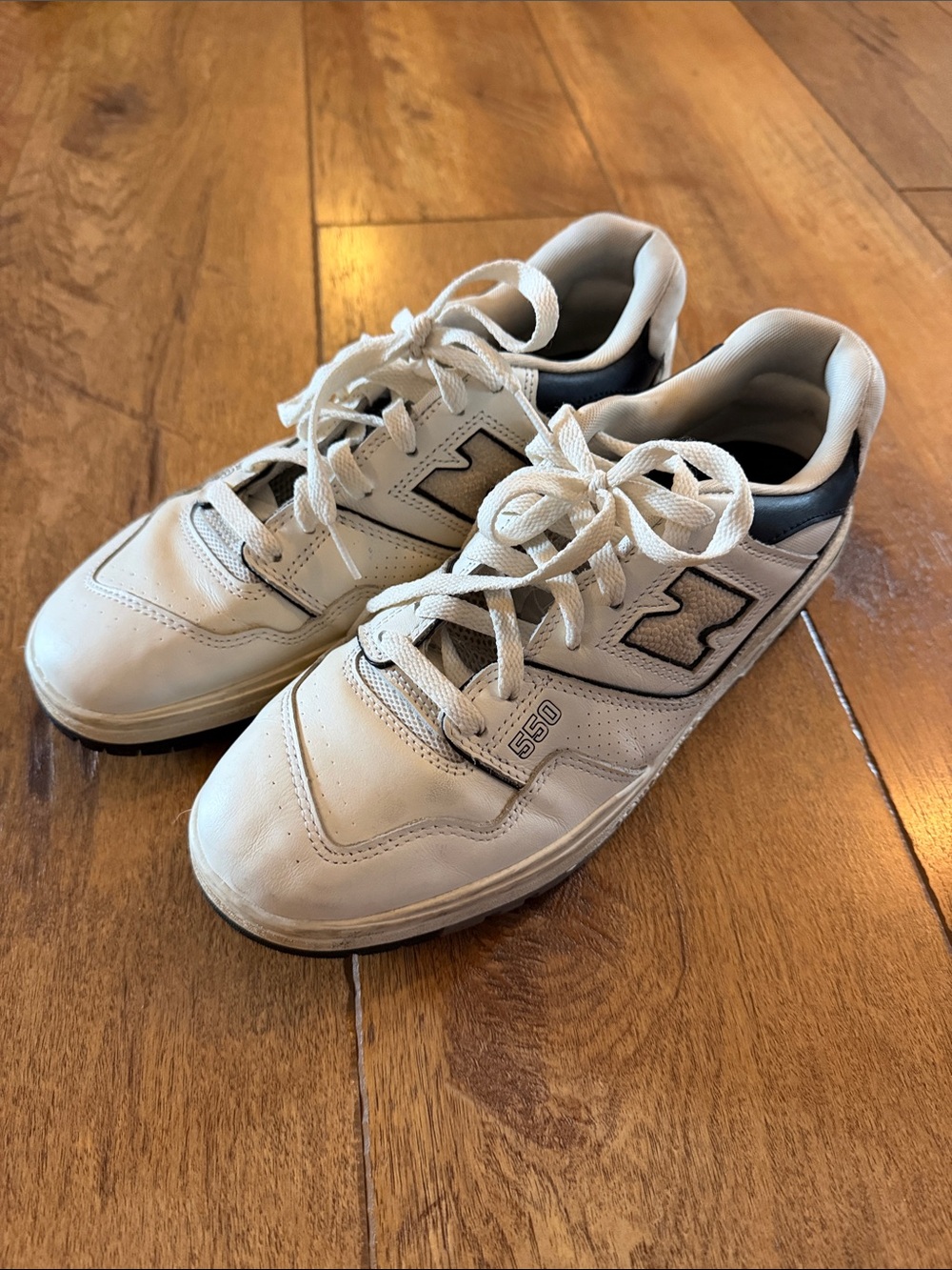 New Balance 550 Men’s 9 Shoes